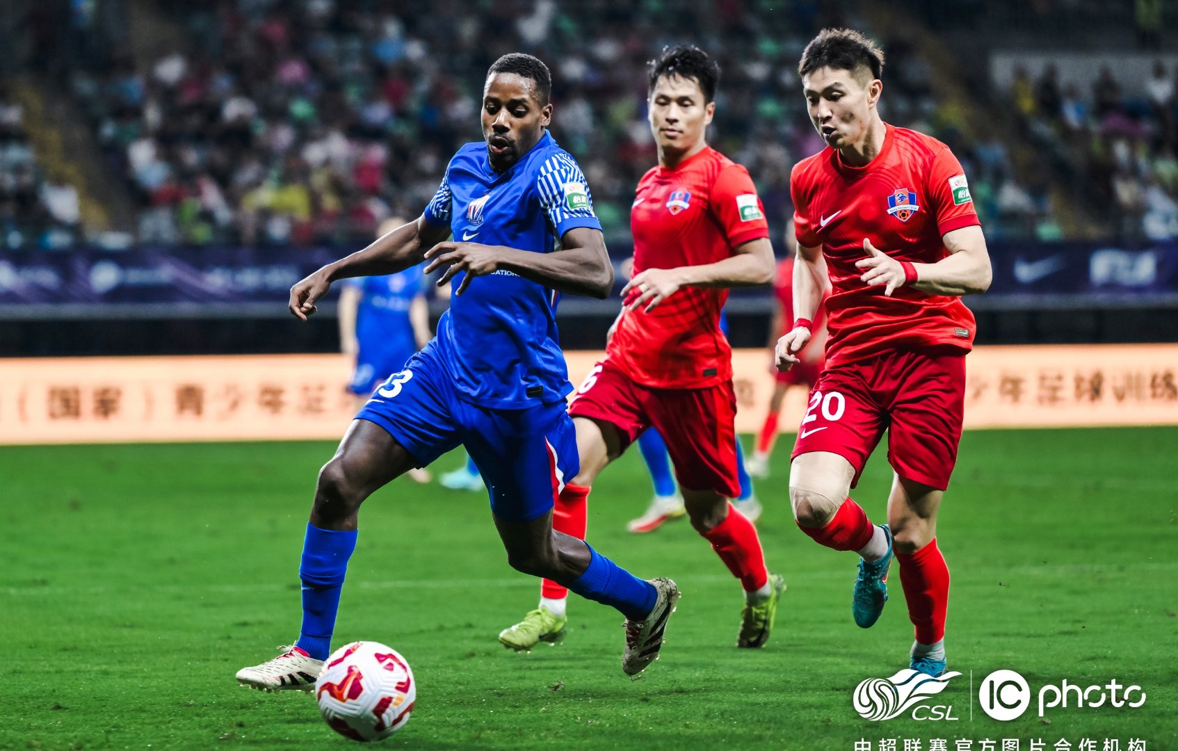 九游官网广州队迎西甲关键赛，赛前临场应变，引发热议，轮换策略成焦点的简单介绍